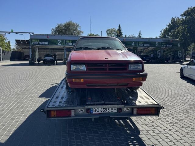 Красный Крайслер Другая, объемом двигателя 2.5 л и пробегом 1 тыс. км за 496 $, фото 2 на Automoto.ua