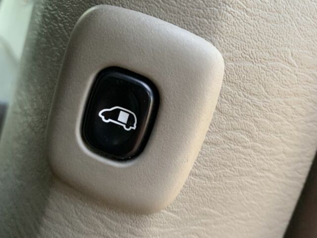 Белый Крайслер Гранд Вояджер, объемом двигателя 2.8 л и пробегом 340 тыс. км за 63000 $, фото 16 на Automoto.ua