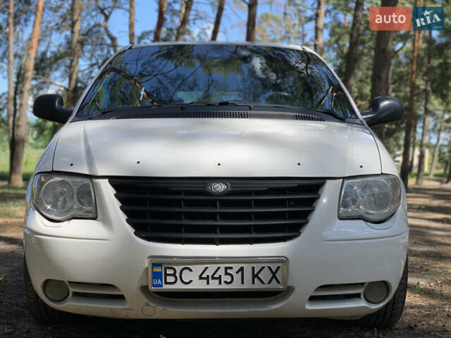 Белый Крайслер Гранд Вояджер, объемом двигателя 2.78 л и пробегом 340 тыс. км за 6500 $, фото 8 на Automoto.ua