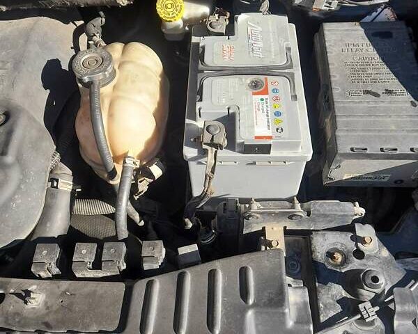 Чорний Крайслер Grand Voyager, об'ємом двигуна 2.78 л та пробігом 257 тис. км за 6300 $, фото 4 на Automoto.ua