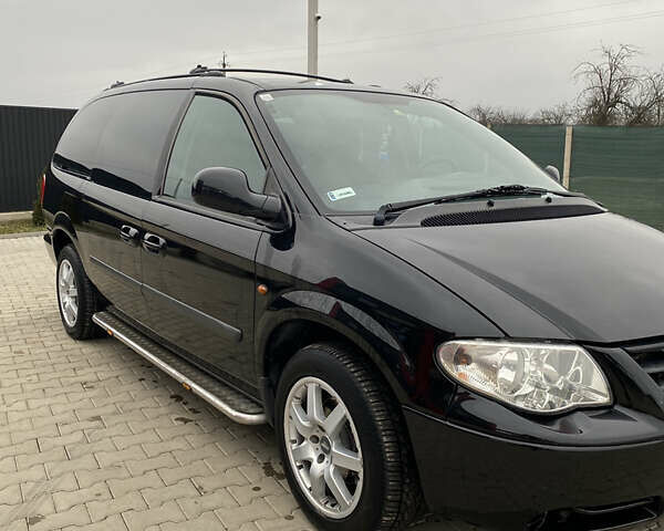 Чорний Крайслер Grand Voyager, об'ємом двигуна 2.78 л та пробігом 290 тис. км за 6200 $, фото 2 на Automoto.ua