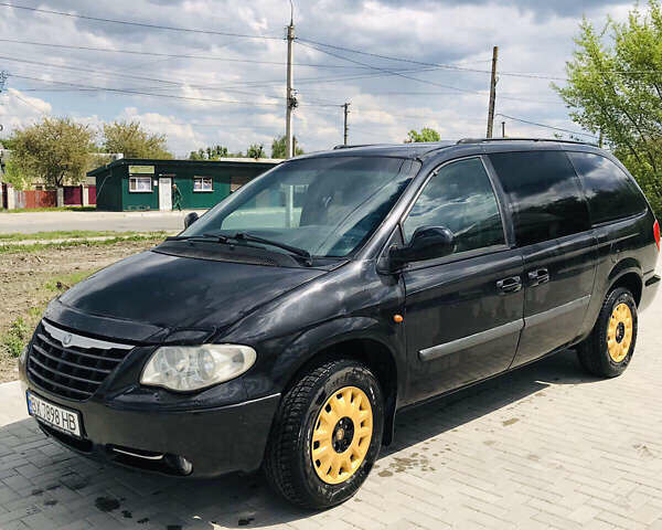 Чорний Крайслер Grand Voyager, об'ємом двигуна 2.8 л та пробігом 350 тис. км за 4800 $, фото 14 на Automoto.ua