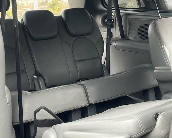 Чорний Крайслер Grand Voyager, об'ємом двигуна 2.8 л та пробігом 281 тис. км за 6399 $, фото 14 на Automoto.ua