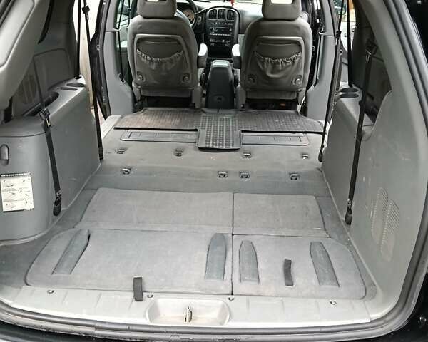 Черный Крайслер Гранд Вояджер, объемом двигателя 2.78 л и пробегом 326 тыс. км за 5000 $, фото 13 на Automoto.ua