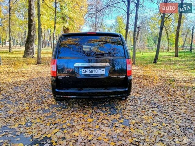 Чорний Крайслер Grand Voyager, об'ємом двигуна 2.78 л та пробігом 300 тис. км за 9100 $, фото 6 на Automoto.ua