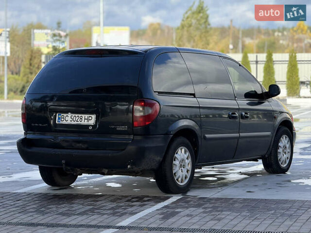 Черный Крайслер Гранд Вояджер, объемом двигателя 2.5 л и пробегом 320 тыс. км за 2999 $, фото 3 на Automoto.ua