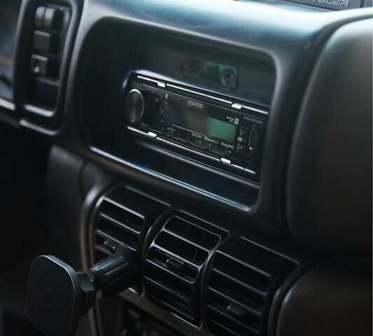 Крайслер Гранд Вояджер 1993 в Виннице на Automoto.ua Красный Крайслер Гранд Вояджер, объемом двигателя 2.5 л и пробегом 260 тыс. км за 3600 $, фото 2 на Automoto.ua