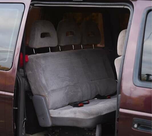 Крайслер Гранд Вояджер 1993 в Виннице на Automoto.ua Красный Крайслер Гранд Вояджер, объемом двигателя 2.5 л и пробегом 260 тыс. км за 3600 $, фото 4 на Automoto.ua