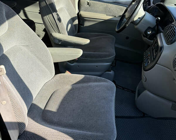 Крайслер Grand Voyager, об'ємом двигуна 3.3 л та пробігом 200 тис. км за 4500 $, фото 10 на Automoto.ua