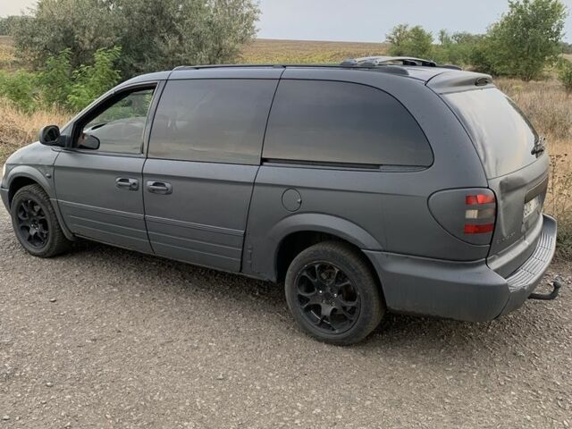 Крайслер Grand Voyager, об'ємом двигуна 2.5 л та пробігом 450 тис. км за 2000 $, фото 7 на Automoto.ua