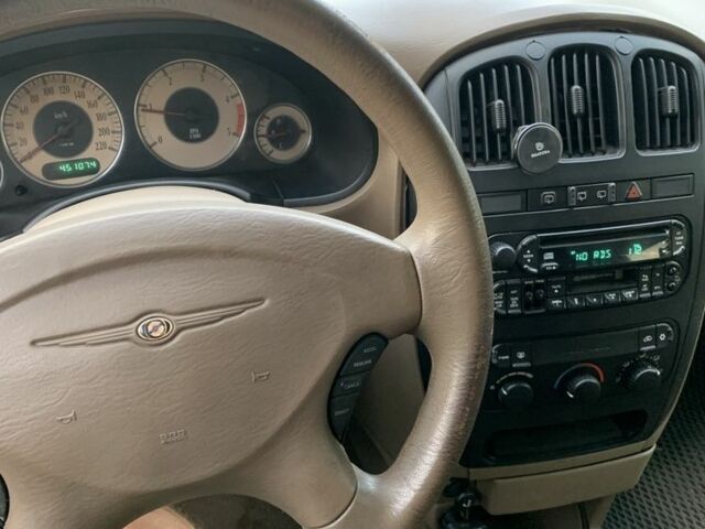 Крайслер Grand Voyager 2002 у Синельниковом на Automoto.ua Крайслер Grand Voyager, об'ємом двигуна 2.5 л та пробігом 400 тис. км за 2600 $, фото 10 на Automoto.ua