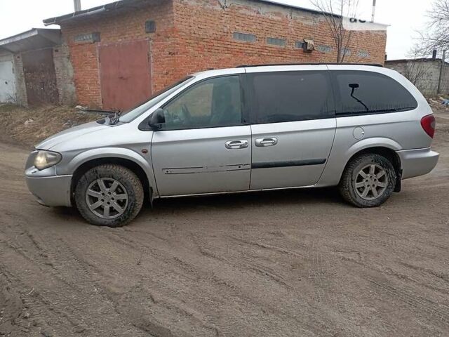 Крайслер Grand Voyager, об'ємом двигуна 2.8 л та пробігом 200 тис. км за 4000 $, фото 13 на Automoto.ua