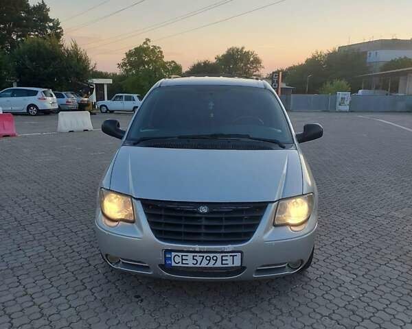 Крайслер Гранд Вояджер, объемом двигателя 2.8 л и пробегом 200 тыс. км за 5300 $, фото 2 на Automoto.ua