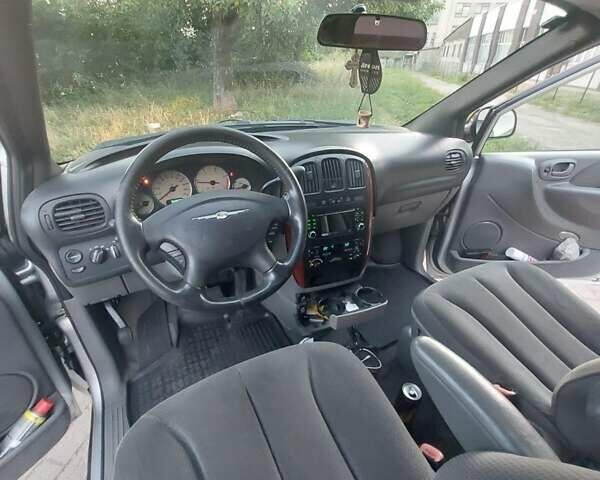 Крайслер Гранд Вояджер, объемом двигателя 2.8 л и пробегом 200 тыс. км за 5300 $, фото 19 на Automoto.ua