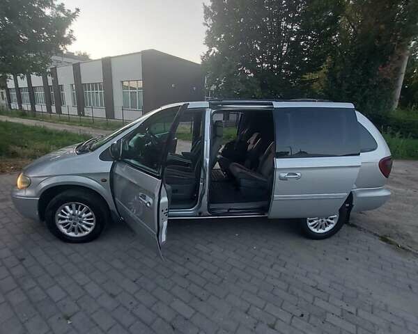 Крайслер Гранд Вояджер, объемом двигателя 2.8 л и пробегом 200 тыс. км за 5300 $, фото 21 на Automoto.ua