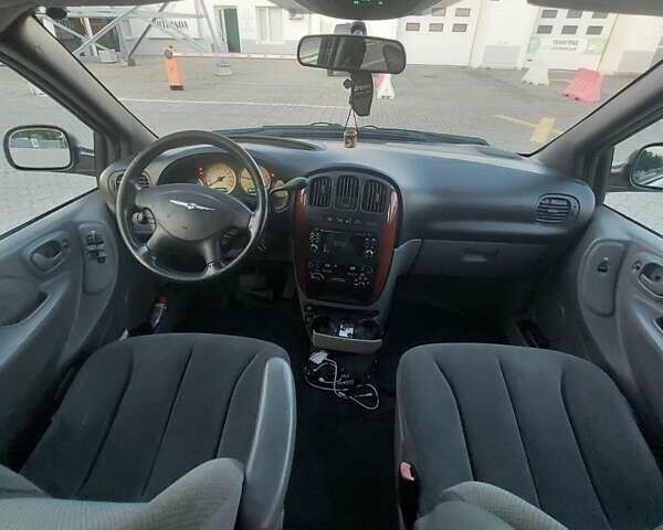 Крайслер Гранд Вояджер, объемом двигателя 2.8 л и пробегом 200 тыс. км за 5300 $, фото 11 на Automoto.ua