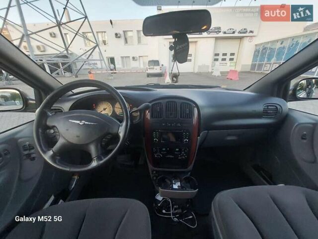 Крайслер Гранд Вояджер, объемом двигателя 2.8 л и пробегом 200 тыс. км за 5300 $, фото 15 на Automoto.ua