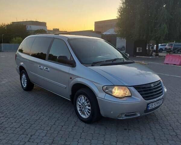 Крайслер Гранд Вояджер, объемом двигателя 2.8 л и пробегом 200 тыс. км за 5300 $, фото 1 на Automoto.ua