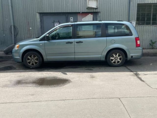 Крайслер Grand Voyager, об'ємом двигуна 3.8 л та пробігом 280 тис. км за 4700 $, фото 1 на Automoto.ua