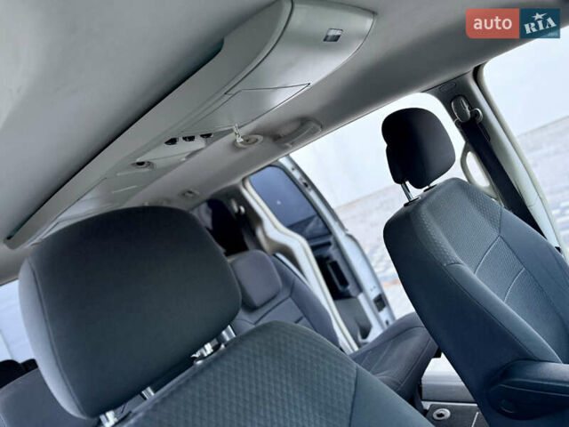 Крайслер Гранд Вояджер, объемом двигателя 2.8 л и пробегом 250 тыс. км за 5200 $, фото 18 на Automoto.ua