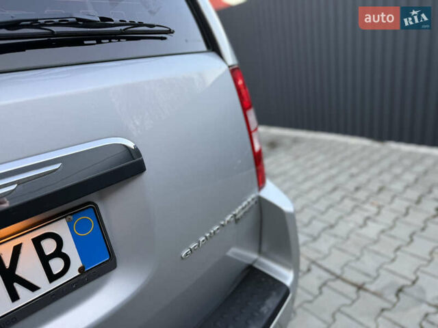 Крайслер Гранд Вояджер, объемом двигателя 2.8 л и пробегом 250 тыс. км за 5200 $, фото 6 на Automoto.ua