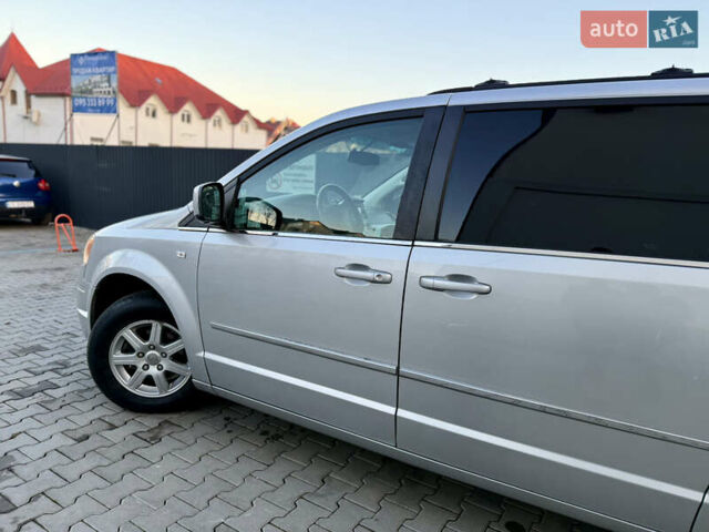 Крайслер Гранд Вояджер, объемом двигателя 2.8 л и пробегом 250 тыс. км за 5200 $, фото 3 на Automoto.ua