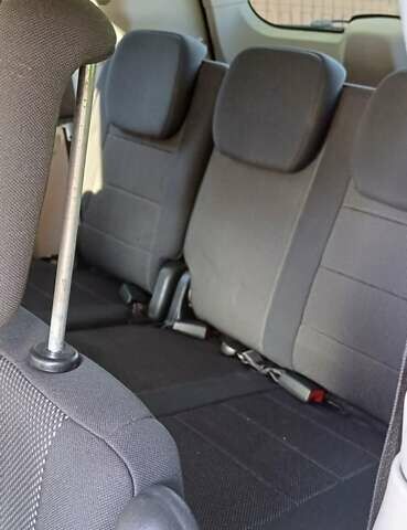 Сірий Крайслер Grand Voyager, об'ємом двигуна 2.78 л та пробігом 310 тис. км за 7300 $, фото 8 на Automoto.ua