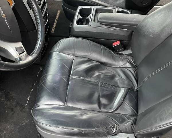 Серый Крайслер Гранд Вояджер, объемом двигателя 2.78 л и пробегом 245 тыс. км за 9000 $, фото 16 на Automoto.ua