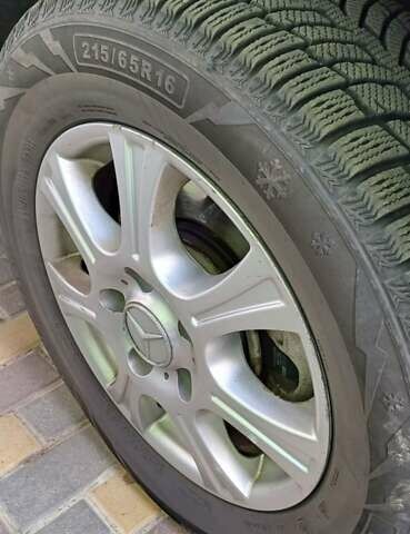 Сірий Крайслер Grand Voyager, об'ємом двигуна 2.78 л та пробігом 310 тис. км за 7300 $, фото 19 на Automoto.ua