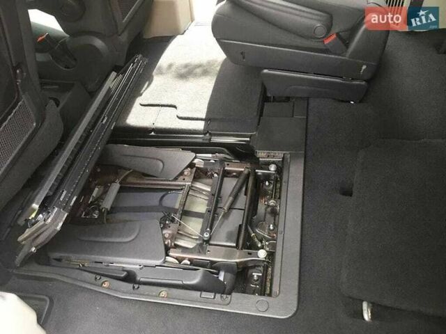 Сірий Крайслер Grand Voyager, об'ємом двигуна 2.8 л та пробігом 200 тис. км за 6300 $, фото 12 на Automoto.ua