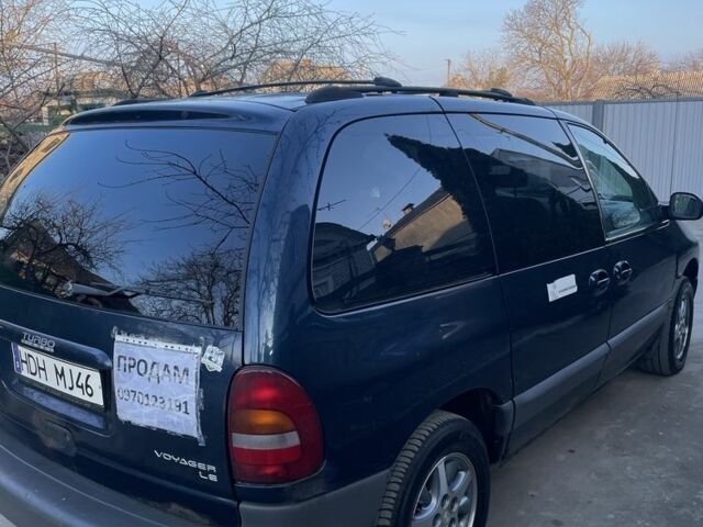 Синій Крайслер Grand Voyager, об'ємом двигуна 2.5 л та пробігом 288 тис. км за 2199 $, фото 3 на Automoto.ua