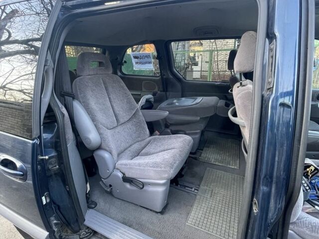 Синій Крайслер Grand Voyager, об'ємом двигуна 2.5 л та пробігом 288 тис. км за 2199 $, фото 5 на Automoto.ua