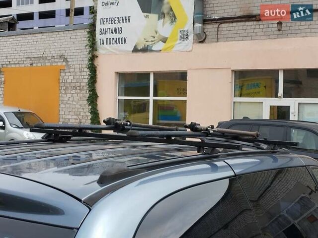Синий Крайслер Гранд Вояджер, объемом двигателя 3.3 л и пробегом 298 тыс. км за 4999 $, фото 4 на Automoto.ua