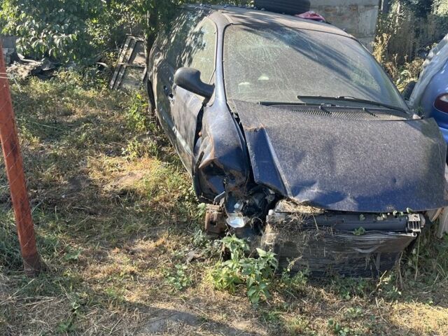 Синий Крайслер Гранд Вояджер, объемом двигателя 2.5 л и пробегом 200 тыс. км за 999 $, фото 3 на Automoto.ua