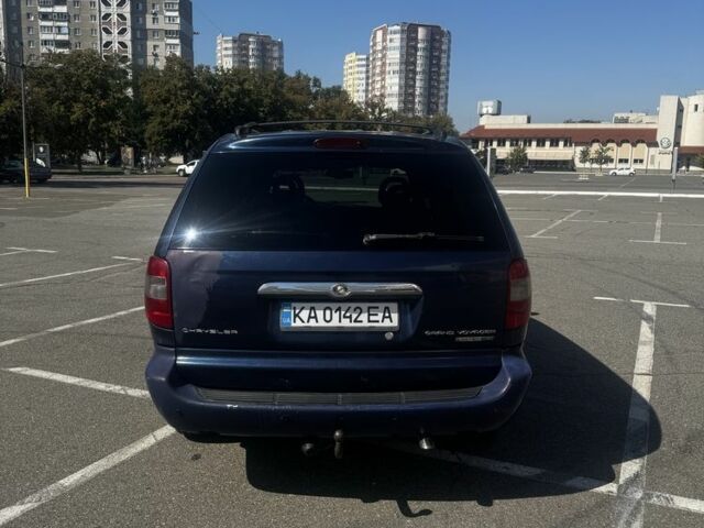 Синий Крайслер Гранд Вояджер, объемом двигателя 2.8 л и пробегом 308 тыс. км за 4500 $, фото 3 на Automoto.ua