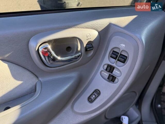 Синій Крайслер Grand Voyager, об'ємом двигуна 2.78 л та пробігом 353 тис. км за 8500 $, фото 16 на Automoto.ua