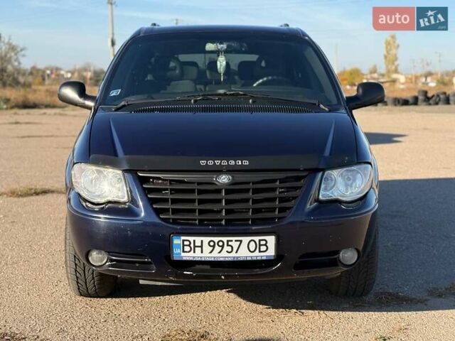 Синій Крайслер Grand Voyager, об'ємом двигуна 2.78 л та пробігом 353 тис. км за 8500 $, фото 4 на Automoto.ua