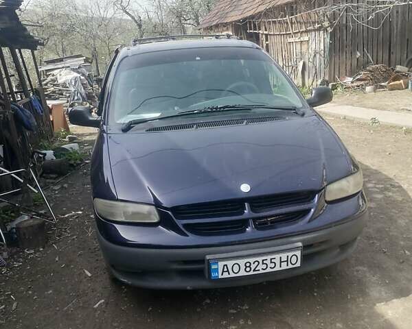 Синій Крайслер Grand Voyager, об'ємом двигуна 2.5 л та пробігом 124 тис. км за 3200 $, фото 2 на Automoto.ua