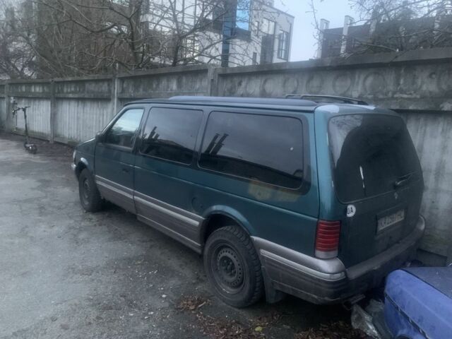 Зеленый Крайслер Гранд Вояджер, объемом двигателя 3.3 л и пробегом 100 тыс. км за 2007 $, фото 4 на Automoto.ua