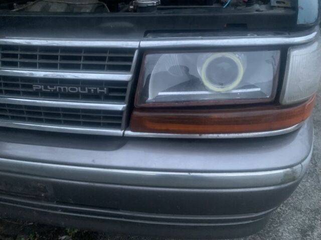 Зеленый Крайслер Гранд Вояджер, объемом двигателя 3.3 л и пробегом 100 тыс. км за 2007 $, фото 3 на Automoto.ua