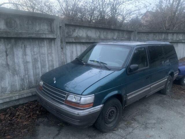 Зеленый Крайслер Гранд Вояджер, объемом двигателя 3.3 л и пробегом 100 тыс. км за 2007 $, фото 2 на Automoto.ua