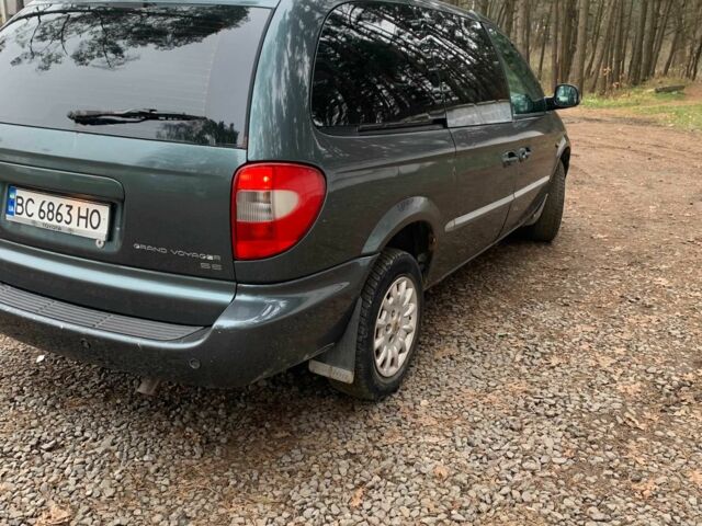 Зелений Крайслер Grand Voyager, об'ємом двигуна 3.3 л та пробігом 353 тис. км за 3550 $, фото 3 на Automoto.ua