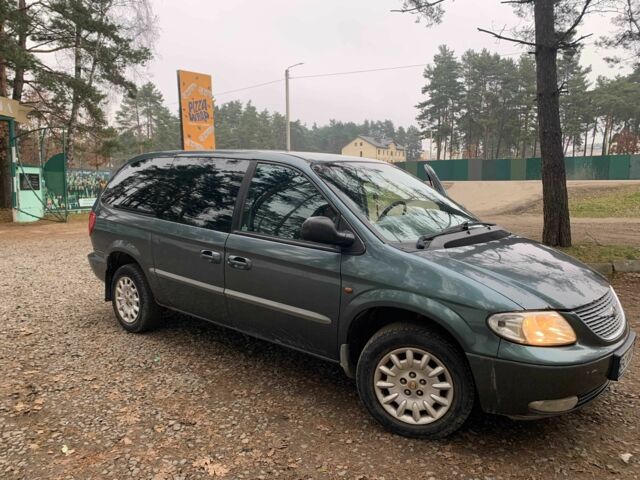 Зелений Крайслер Grand Voyager, об'ємом двигуна 3.3 л та пробігом 353 тис. км за 3550 $, фото 1 на Automoto.ua