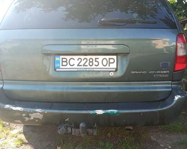 Зеленый Крайслер Гранд Вояджер, объемом двигателя 2.5 л и пробегом 380 тыс. км за 3900 $, фото 2 на Automoto.ua