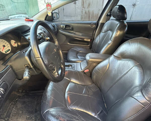 Сірий Крайслер Intrepid, об'ємом двигуна 3.52 л та пробігом 386 тис. км за 2899 $, фото 12 на Automoto.ua