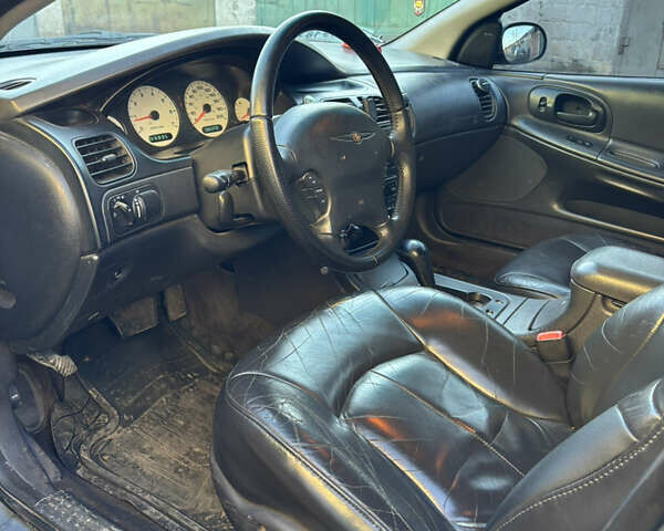 Сірий Крайслер Intrepid, об'ємом двигуна 3.52 л та пробігом 386 тис. км за 2899 $, фото 10 на Automoto.ua