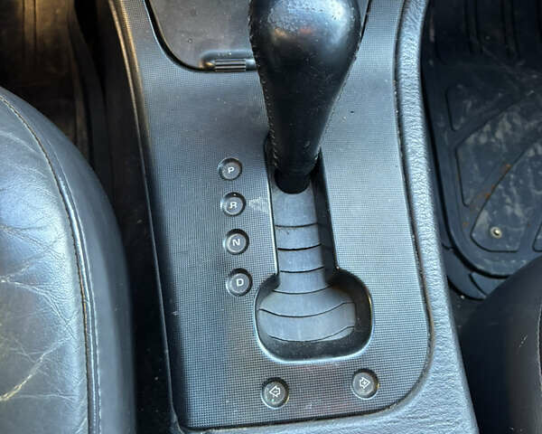 Сірий Крайслер Intrepid, об'ємом двигуна 3.52 л та пробігом 386 тис. км за 2899 $, фото 15 на Automoto.ua