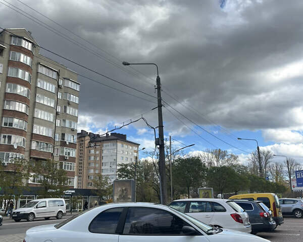 Білий Крайслер Neon, об'ємом двигуна 2 л та пробігом 170 тис. км за 1699 $, фото 5 на Automoto.ua