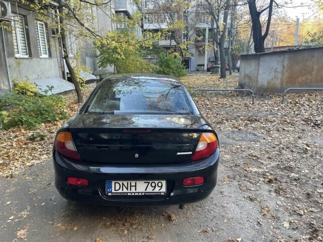 Чорний Крайслер Neon, об'ємом двигуна 2 л та пробігом 260 тис. км за 1300 $, фото 6 на Automoto.ua