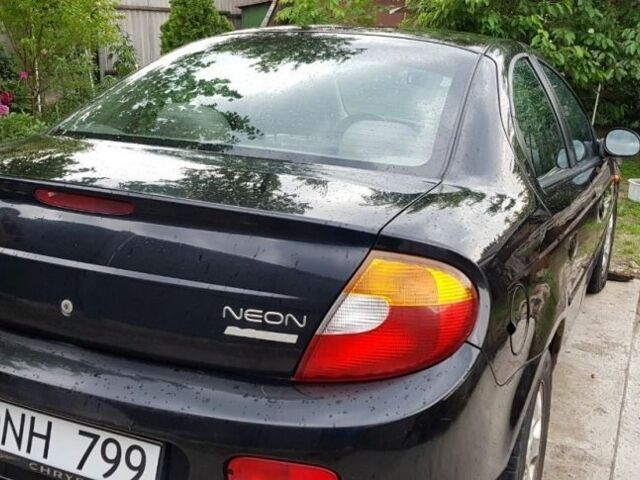 Чорний Крайслер Neon, об'ємом двигуна 2 л та пробігом 260 тис. км за 1300 $, фото 1 на Automoto.ua
